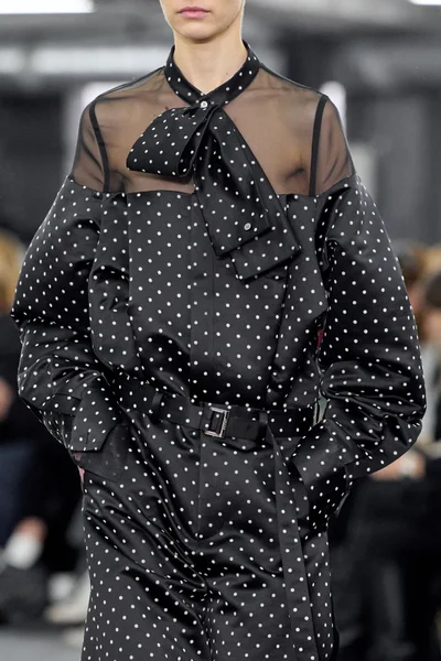 Look 62